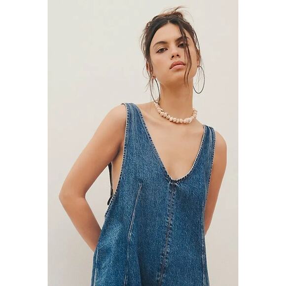 Free People Jewelry - Free People Heat Waves Shell Choker Necklace NWT